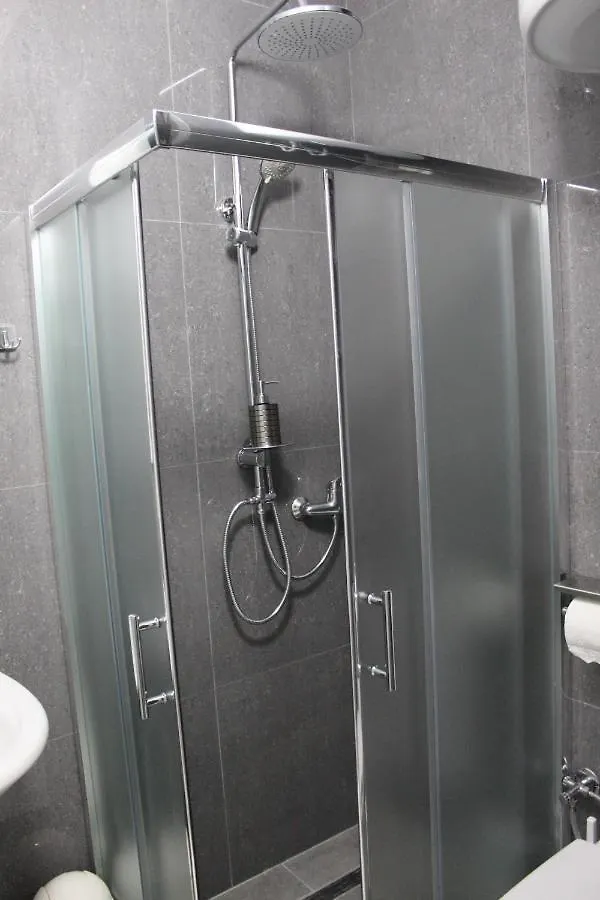 Hotel Nuestra Casa Tirana 0*,  Albania