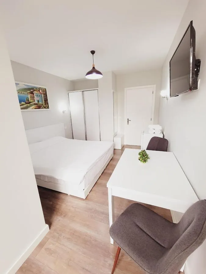 Hotel Nuestra Casa Tirana Pensión