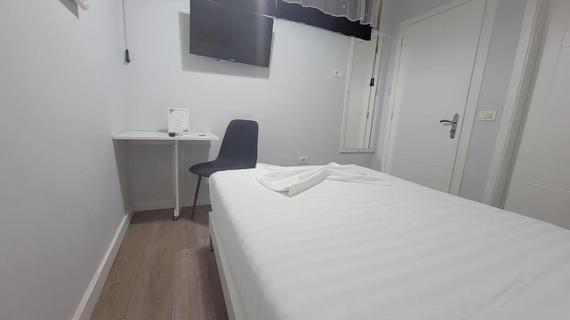 Affittacamere Hotel Nuestra Casa Tirana