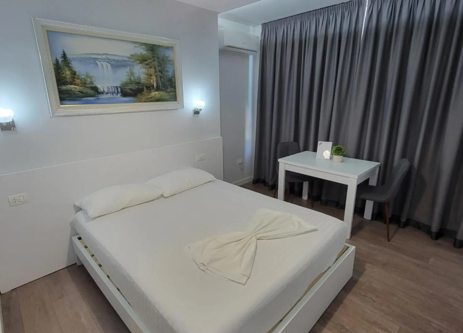 Hotel Nuestra Casa Tirana 0*,  Albania